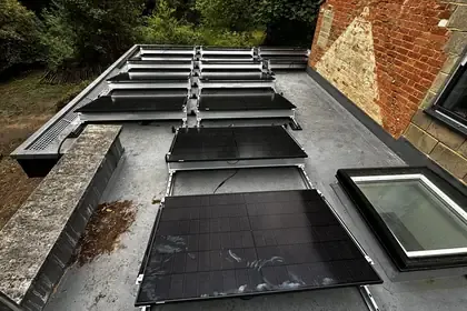 Flat-roof solar with FOX ESS storage in Tadley, Hampshire